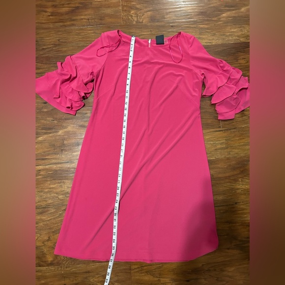 gabby skye midi dress Women’s Size 12 Pink ruffles party comfy - Picture 5 of 5